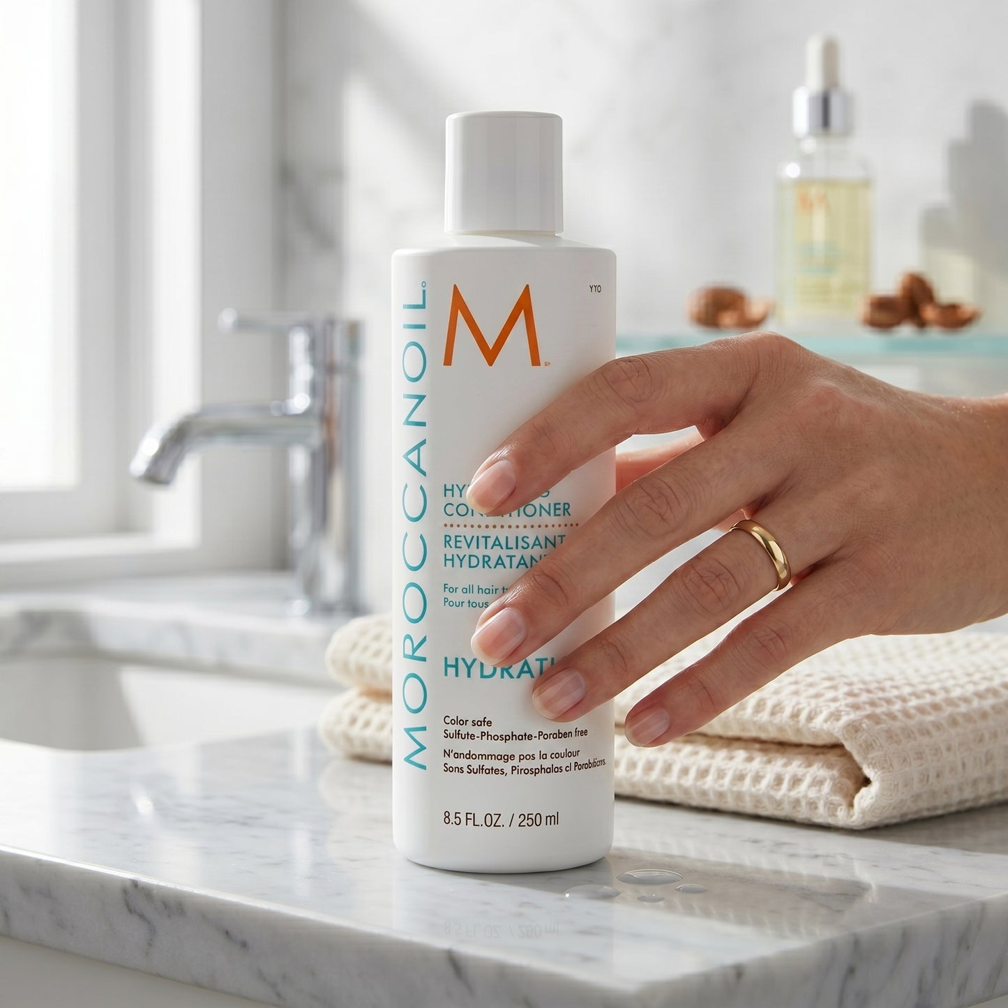 HYDRATING CONDITIONER 250ml
